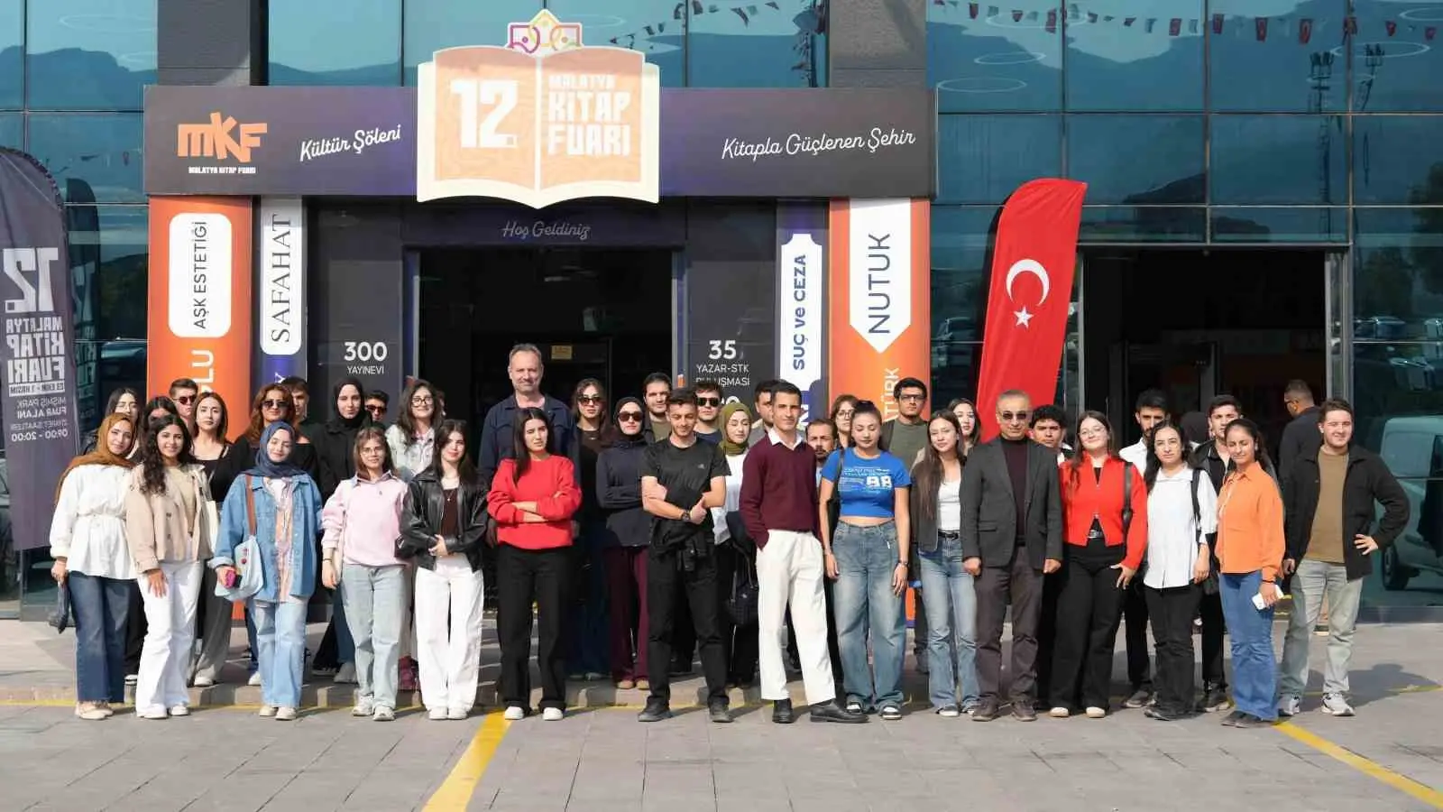 İNÖNÜ ÜNİVERSİTESİ ÖĞRENCİLERİNDEN 12. MALATYA KİTAP FUARI’NA ZİYARET