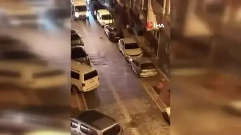Aracını park ederken yayaya çarptı: 1 yaralı