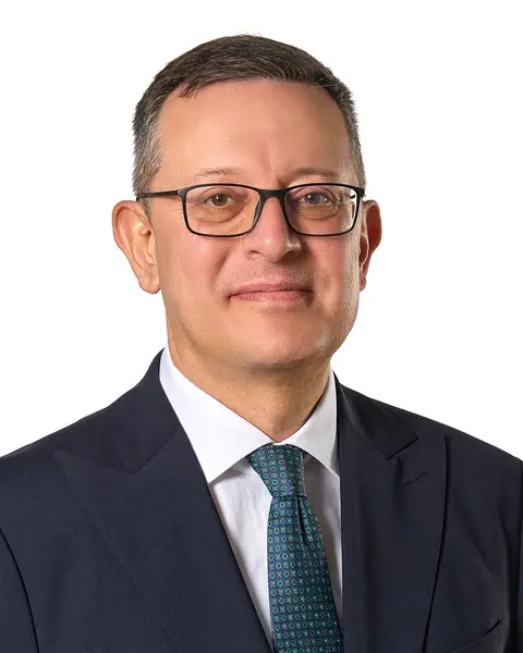 İŞ BANKASI GRUBU ÜST YÖNETİMİNDE YAPILAN DEĞİŞİKLİKLERLE BANKANIN İCRA KURULUNA DÖRT YENİ GENEL MÜDÜR YARDIMCISI ATANDI. - OZAN UYAR