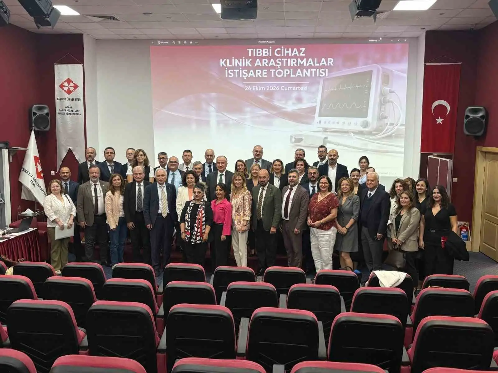 BAŞKENT ÜNİVERSİTESİ EV SAHİPLİĞİNDE ADANA’DA DÜZENLENEN "TIBBİ CİHAZ KLİNİK ARAŞTIRMALAR İSTİŞARE TOPLANTISI", KAMU, AKADEMİ VE TIBBİ CİHAZ SEKTÖRÜ TEMSİLCİLERİNİ BİR ARAYA GETİRDİ.