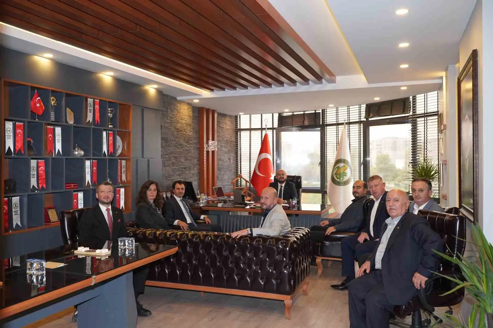 ÇARŞAMBA TİCARET BORSASI’NDA (ÇTB) YAPILAN GÖRÜŞMEDE TARIM VE KIRSAL KALKINMAYI DESTEKLEME KURUMU (TKDK) KURUMUN İLÇEDEKİ YATIRIMLARI VE , TARIMSAL ÜRÜNLERİN KATMA DEĞERİNİN ARTIRILMASI KONUSU GÖRÜŞÜLDÜ.
