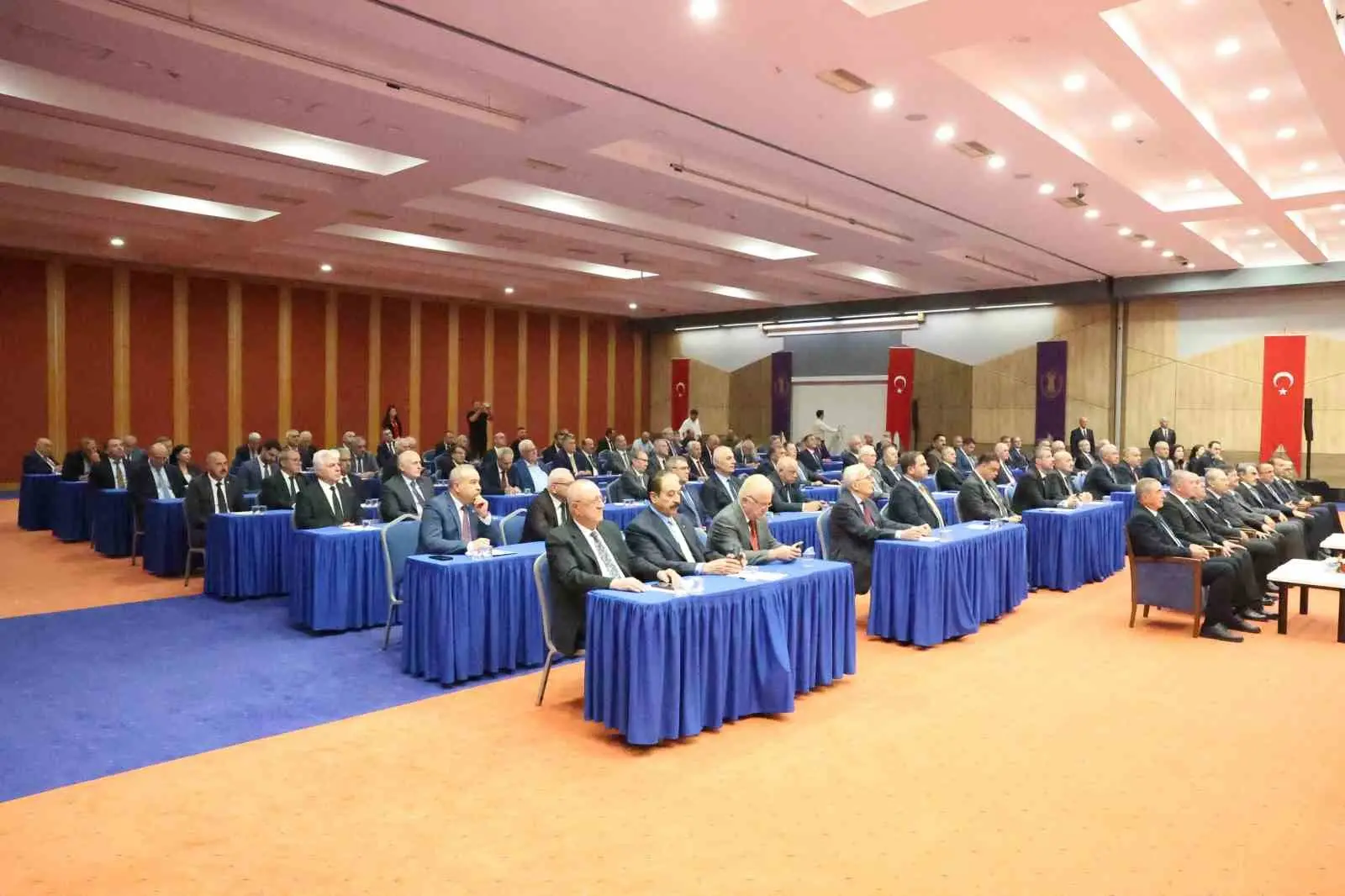 TÜRKİYE ESNAF VE SANATKARLARI KONFEDERASYONU (TESK) BAŞKANI MEHMET YİĞİNER YÖNETİMİNDEKİ BAŞKANLAR KURULU TOPLANTISI GERÇEKLEŞTİRİLDİ.
