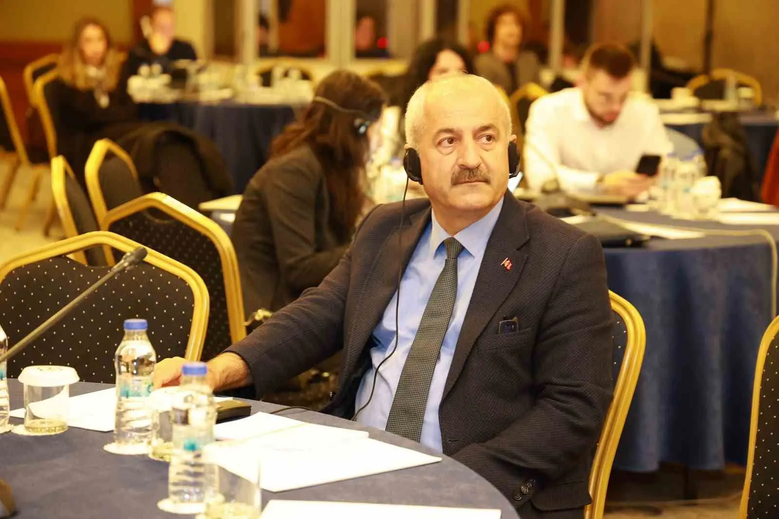GEBZE BELEDİYE BAŞKANI ZİNNUR BÜYÜKGÖZ, İSTANBUL'DA DÜZENLENEN "KENTLERİN GELECEĞİ: İKLİM DEĞİŞİKLİĞİYLE MÜCADELEDE DÖNGÜSEL HAREKETLİLİĞİN TEŞVİK EDİLMESİ" PROGRAMINA KONUŞMACI OLARAK KATILDI.