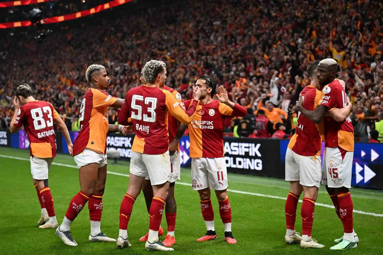 GALATASARAY, TRENDYOL SÜPER LİG’DE EVİNDE OYNADIĞI SON 40 MAÇTA 32 GALİBİYET, 8 BERABERLİK ALDI.
