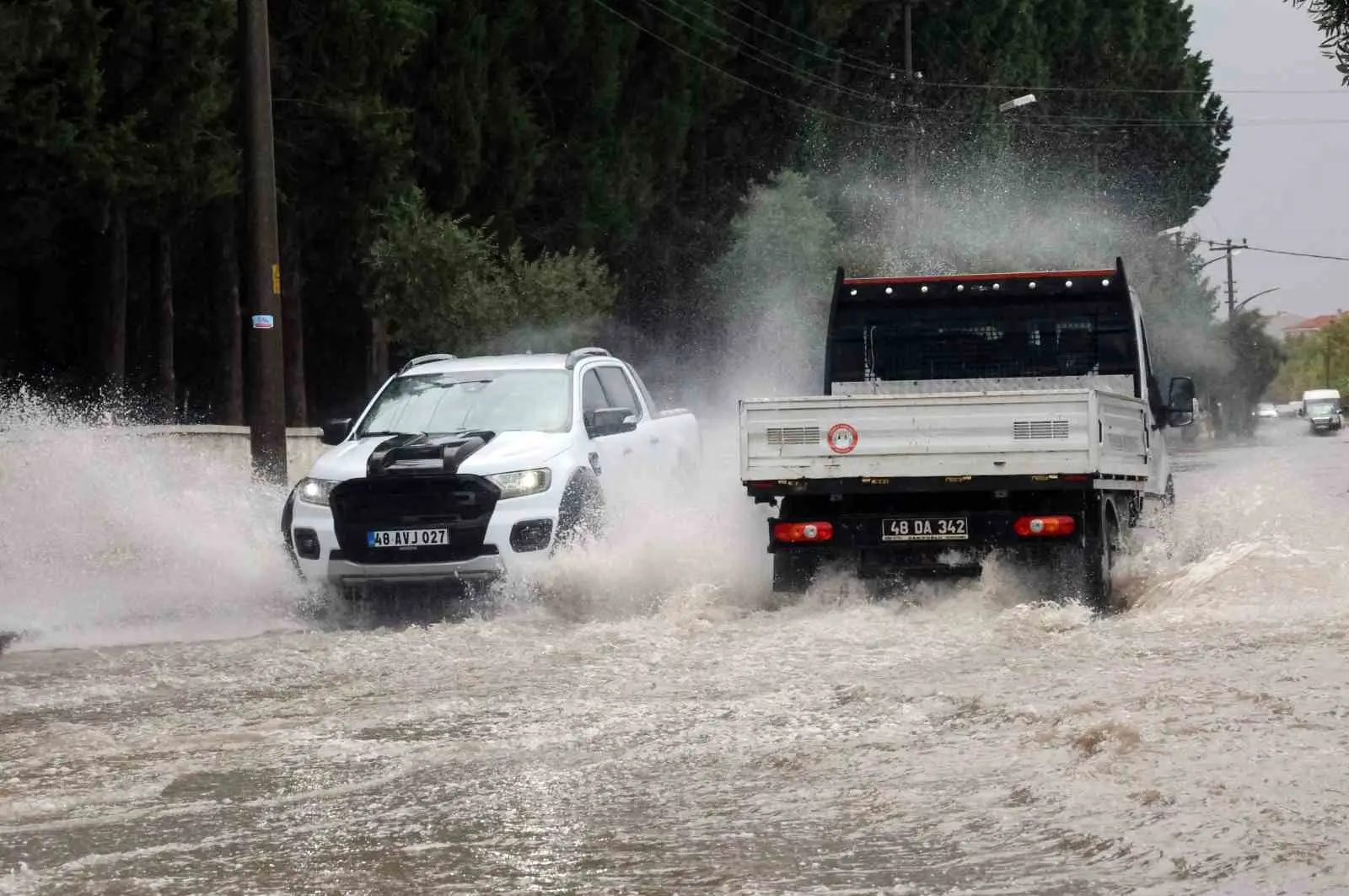 METEOROLOJİ GENEL MÜDÜRLÜĞÜ 4.BÖLGE MÜDÜRLÜĞÜ BÖLGE TAHMİN VE UYARI MERKEZİ MUĞLA’NIN BODRUM, DATÇA, MARMARİS, ULA, KÖYCEĞİZ, ORTACA, DALAMAN, FETHİYE VE SEYDİKEMER İLÇELERİ İÇİN KUVVETLİ YAĞIŞ UYARISINDA BULUNDU.