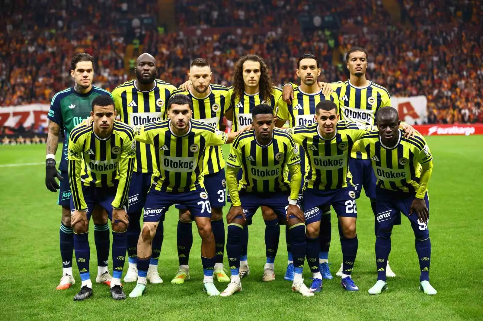 DERBİDE GALATASARAY’A 2-1 MAĞLUP OLAN FENERBAHÇE, LİGDEKİ 2. MAĞLUBİYETİNİ YAŞADI.