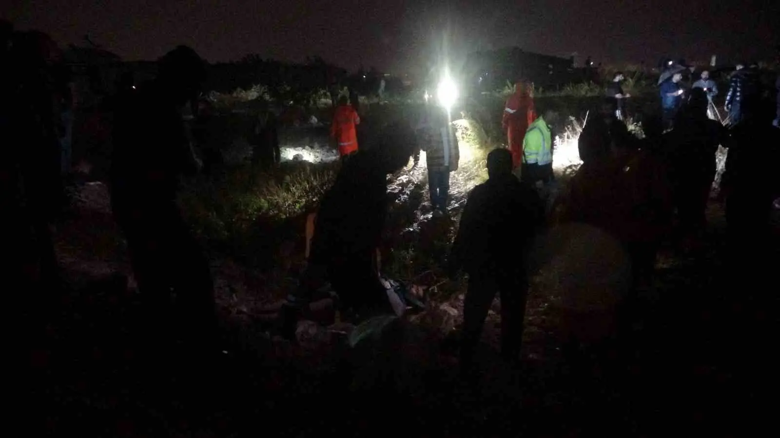 Antalya’da hortum işçilerin kaldığı 2 konteyneri savurdu: 5 ölü, 1 yaralı