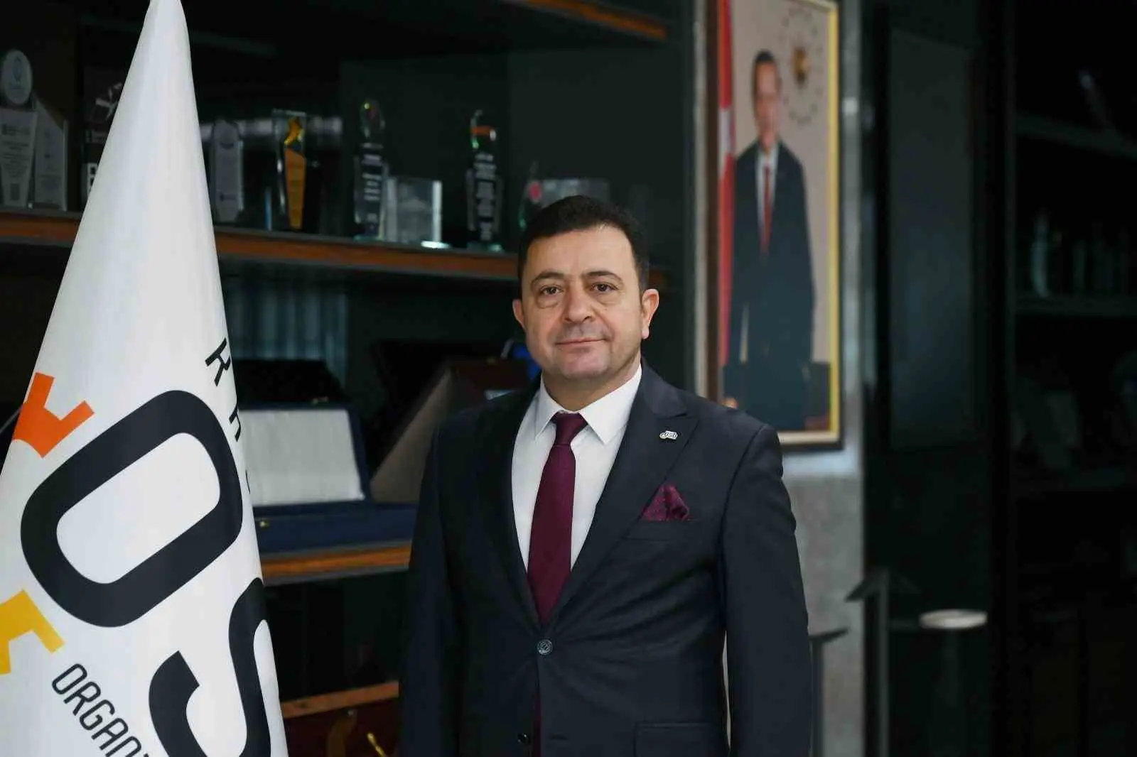 TÜRKİYE İSTATİSTİK KURUMU (TÜİK) VE TİCARET BAKANLIĞI İŞ BİRLİĞİYLE YÜRÜTÜLEN GENEL TİCARET SİSTEMİ GEÇİCİ DIŞ TİCARET VERİLERİNİN 2026 YILI EYLÜL AYI RAKAMLARI KAMUOYU İLE PAYLAŞILDI.  KAYSERİ OSB BAŞKANI MEHMET YALÇIN, TÜİK TARAFINDAN KAMUOYU İLE PAYLAŞILAN 2026 YILI EYLÜL AYI DIŞ TİCARET RAKAMLARINA İLİŞKİN AÇIKLAMADA BULUNDU.