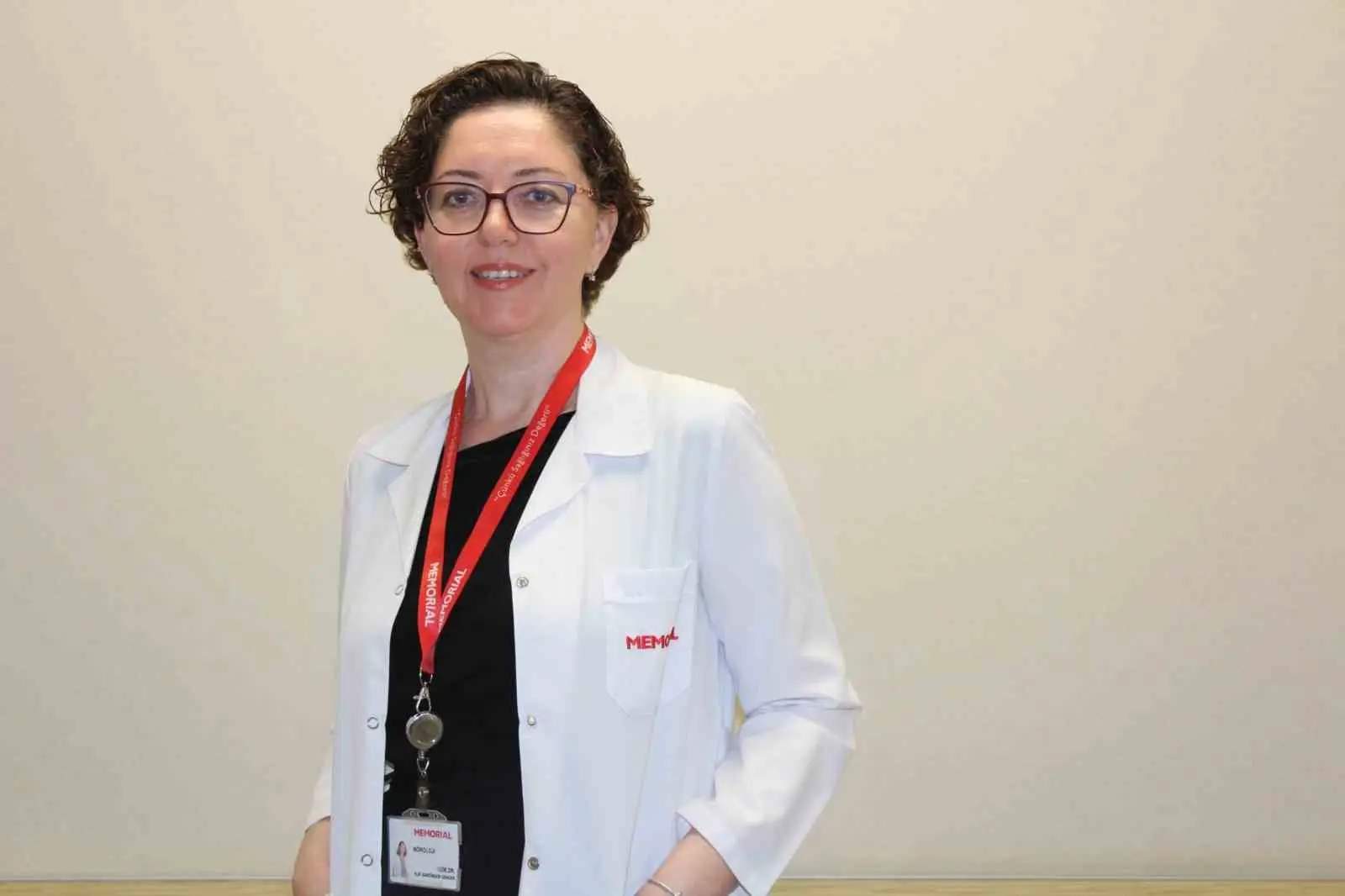 MEMORİAL ANTALYA HASTANESİ GİRİŞİMSEL NÖROLOJİ BÖLÜMÜ’NDEN UZM. DR. ELİF SARIÖNDER GENCER