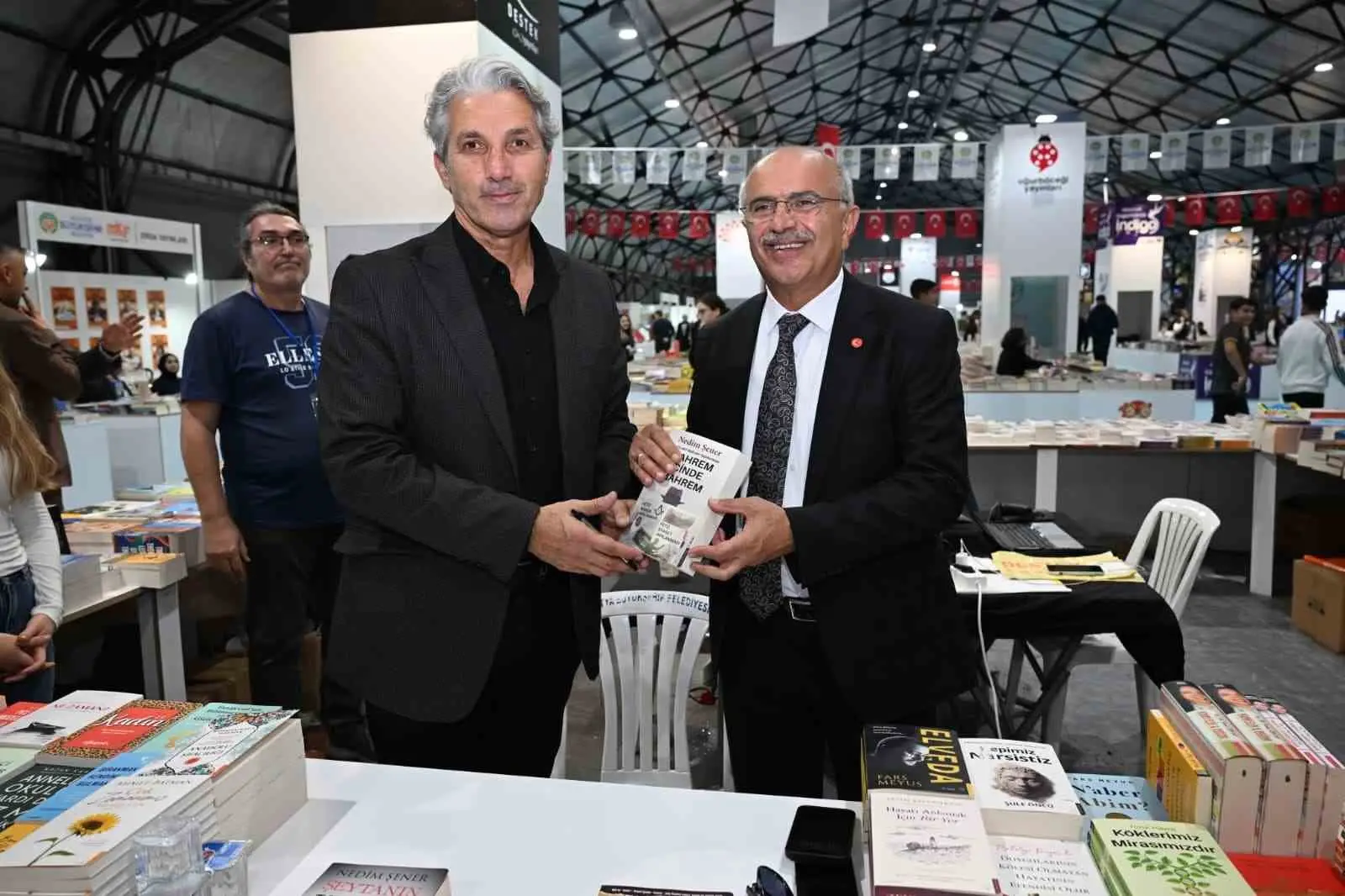 MALATYA KİTAP FUARI HER YIL BÜYÜYOR, İLGİ KATLANIYOR