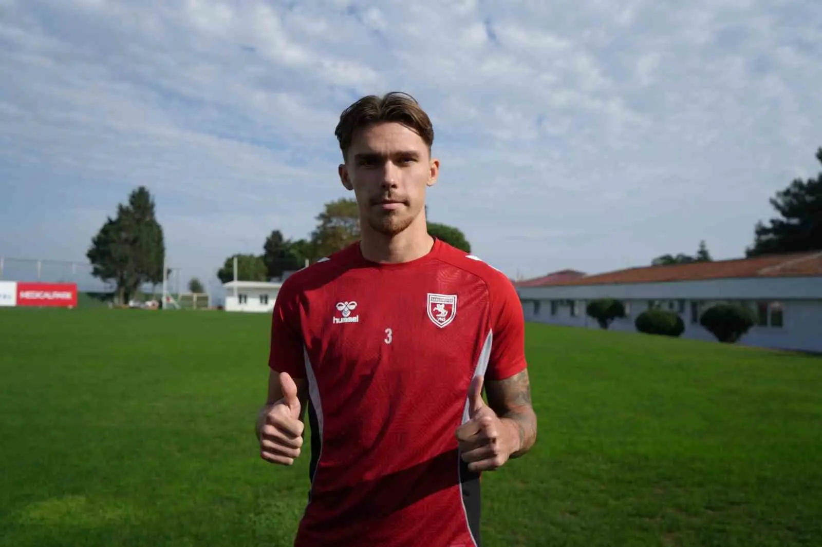 SAMSUNSPOR’UN STOPER OYUNCUSU IGOR DRAPİNSKİ, BAŞAKŞEHİR FK’NIN İYİ BİR TAKIM OLDUĞUNU ANCAK KİMSEDEN KORKMADIKLARINI SÖYLEDİ.
