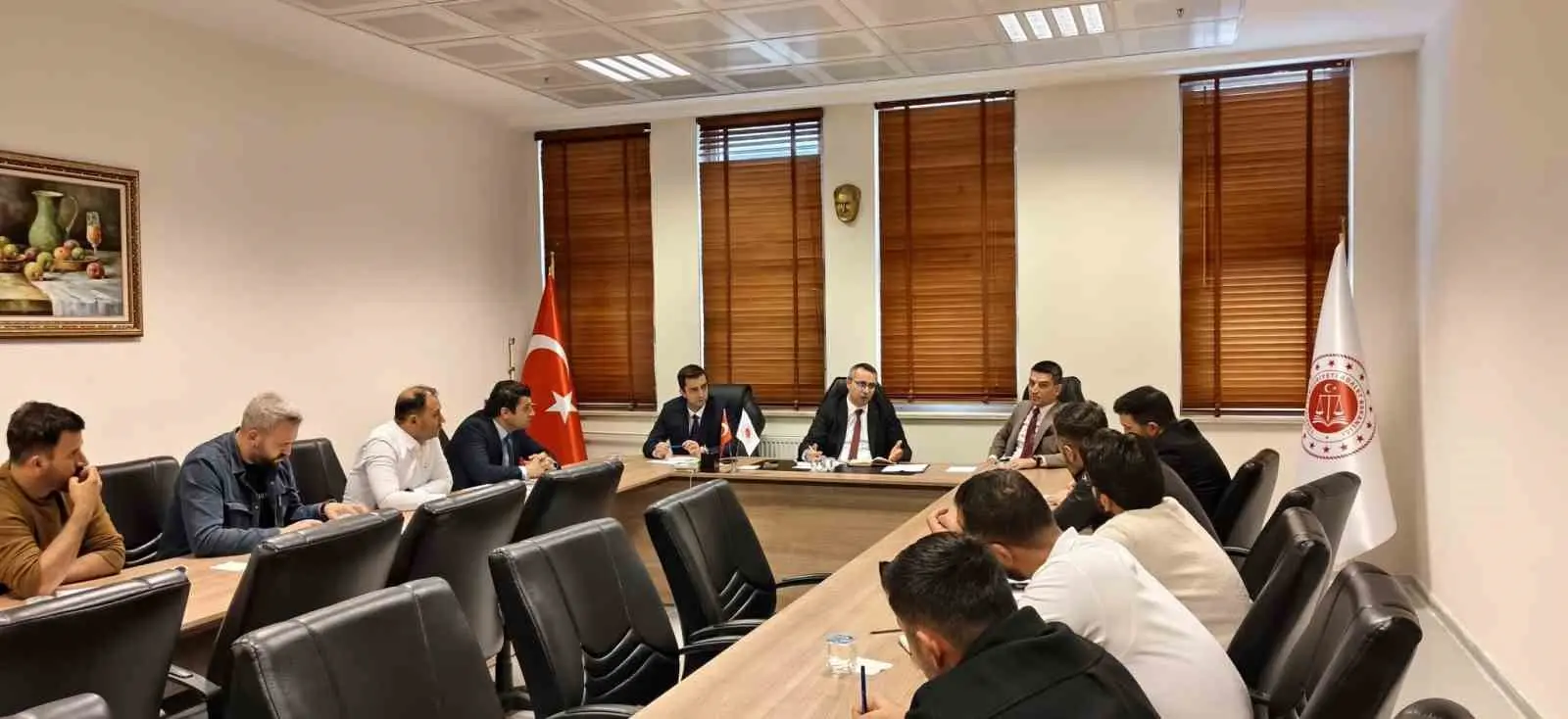 ELAZIĞ CUMHURİYET BAŞSAVCILIĞI KOORDİNESİNDE, UYUŞTURUCU SUÇLARIYLA MÜCADELE KAPSAMINDA BİLGİLENDİRME VE KOORDİNASYON TOPLANTISI GERÇEKLEŞTİRİLDİ.