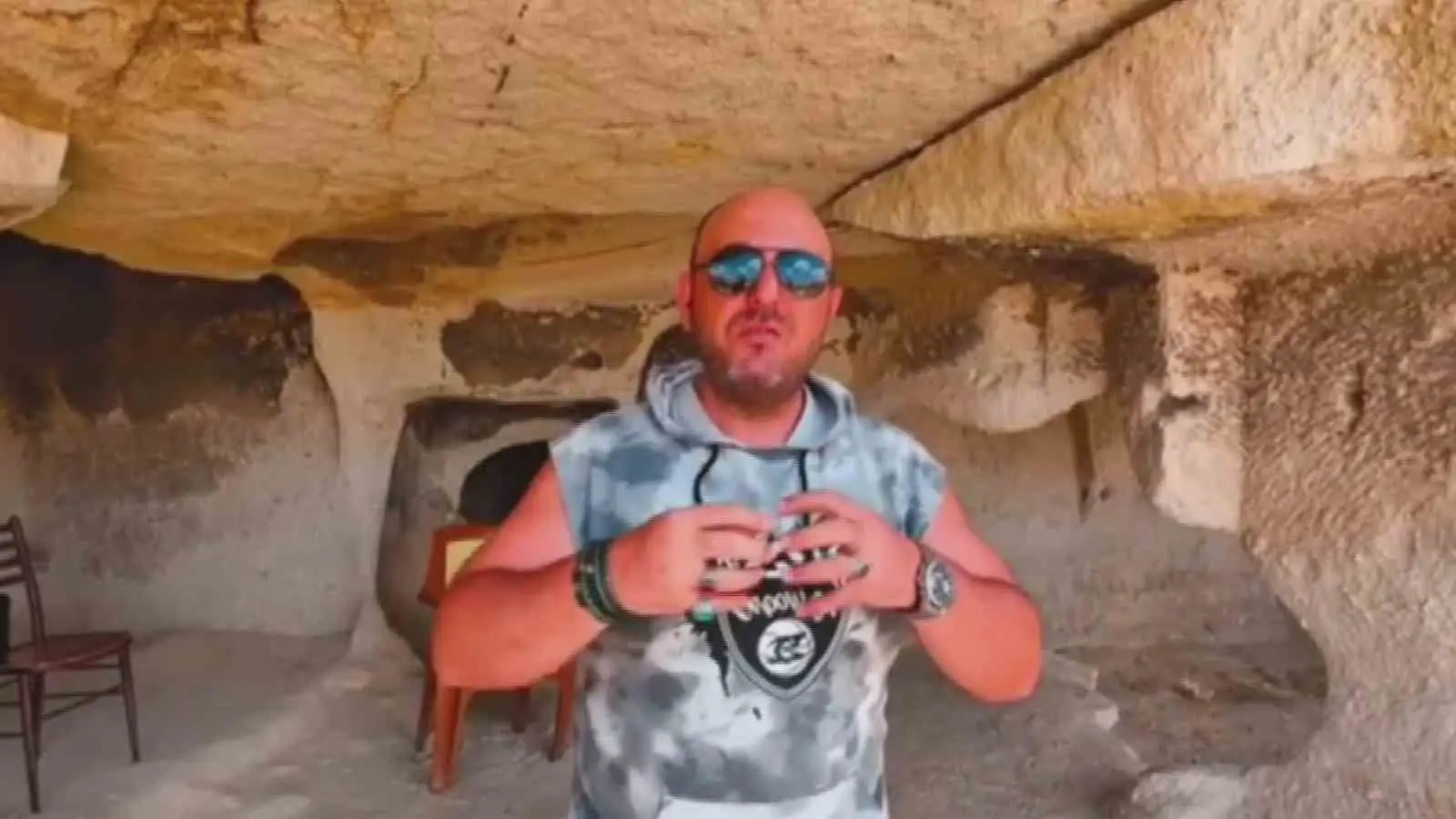 MADEN TEKNOLOJİSİ YER BİLİMLERİ VE UZMANI SERKAN İÇELLİ; KAPADOKYA BÖLGESİNDE YIKILAN PERİBACASI YAKININDA AYLAR ÖNCESİ ÇEKTİĞİ VİDEO OLABİLECEK TEHLİKEYİ GÖZLER ÖNÜNE SERDİ.