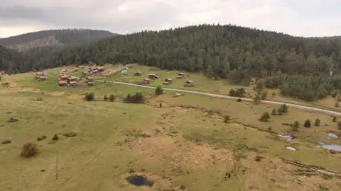 Kastamonu’da Cumhuriyet’in 103. yılına özel 103 meyve çekirdeği doğayla buluşturuldu