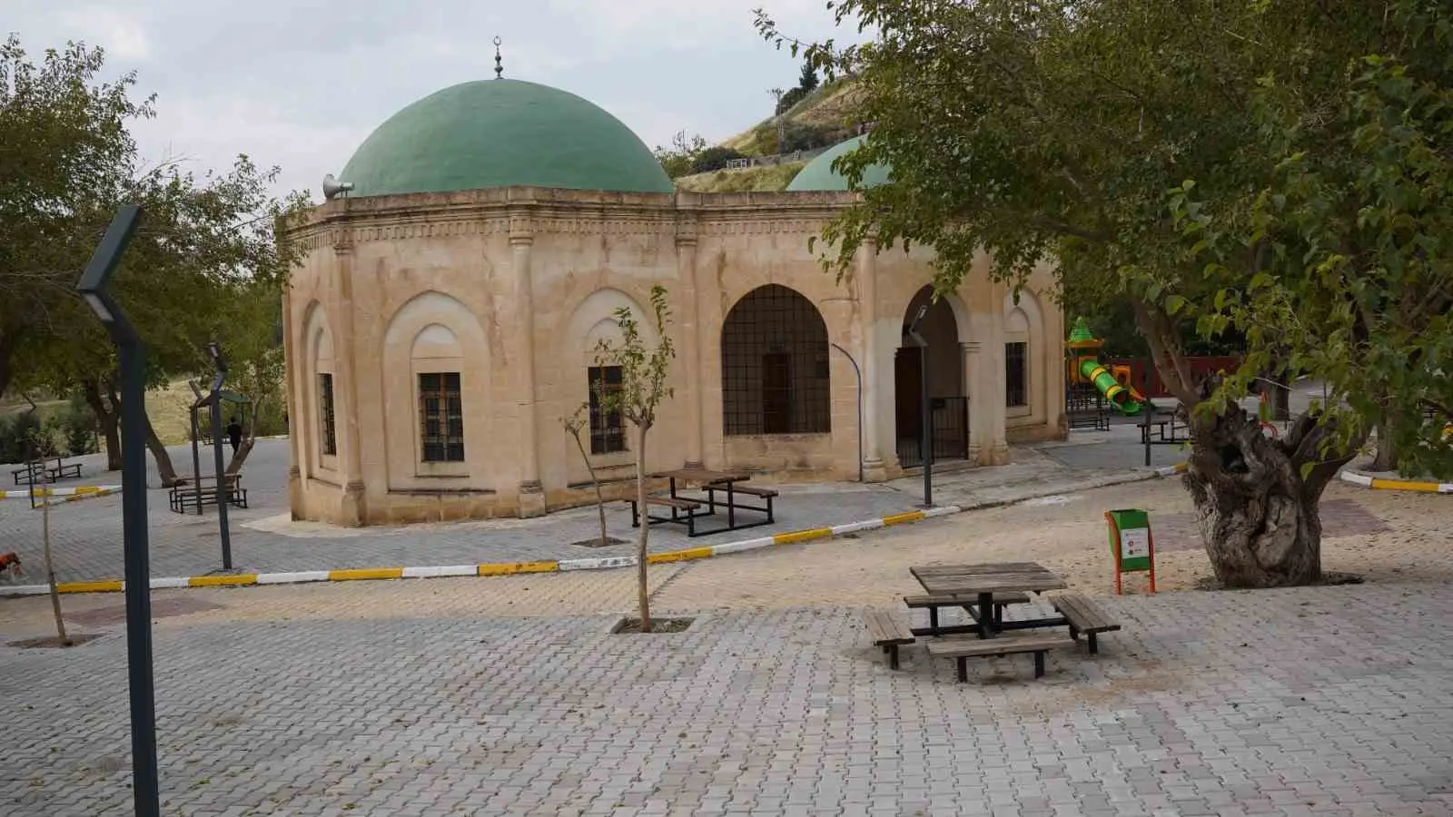 KAHTA EBU SADIK ZİYARETİ MODERN BİR GÖRÜNÜME KAVUŞTU