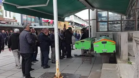 Çorum’daki kazada hayatını kaybeden anne ve 2 evladı toprağa verildi