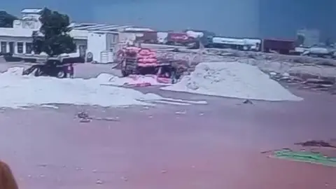 Pakistan’da LPG tankeri patladı: 2 ölü