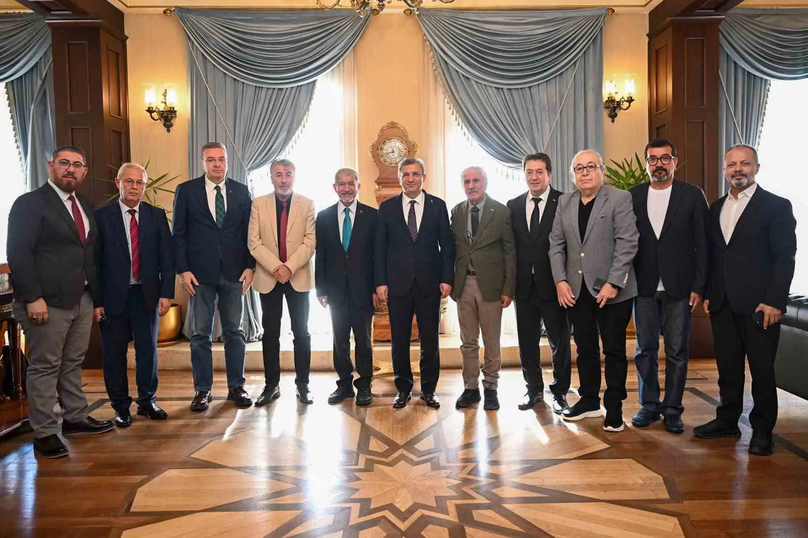 TÜRKİYE'NİN YEDİ BÖLGESİNDEN GAZETECİLERİN BİR ARAYA GELMESİYLE KURULAN ANADOLU TURİZM GAZETECİLERİ DERNEĞİ (ATGD), RESMÎ KURULUŞ SÜRECİNİ TAMAMLAYARAK FAALİYETLERİNE BAŞLADI.