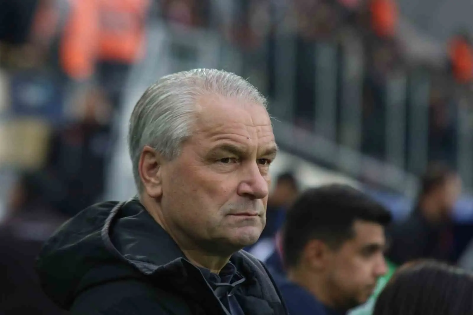 GENÇLERBİRLİĞİ TEKNİK DİREKTÖRÜ BERND STORCK, KARAKÖPRÜ BELEDİYESPOR MÜSABAKASININ ARDINDAN, "BU MAÇ İÇİN BİZİM AÇIMIZDAN EN ÖNEMLİSİ KAZANMAKTI, İYİ BİR ŞEKİLDE KAZANMAKTI, İYİ OYNAYARAK KAZANMAKTI. BEN BUNU BECERDİĞİMİZİ DÜŞÜNÜYORUM" DEDİ.
