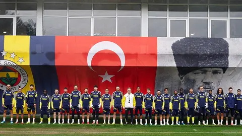 FENERBAHÇE, TRENDYOL SÜPER LİG’İN 10. HAFTASINDA EVİNDE GÖZTEPE İLE OYNAYACAĞI MAÇIN HAZIRLIKLARINI YAPTIĞI ANTRENMANLA SÜRDÜRDÜ.