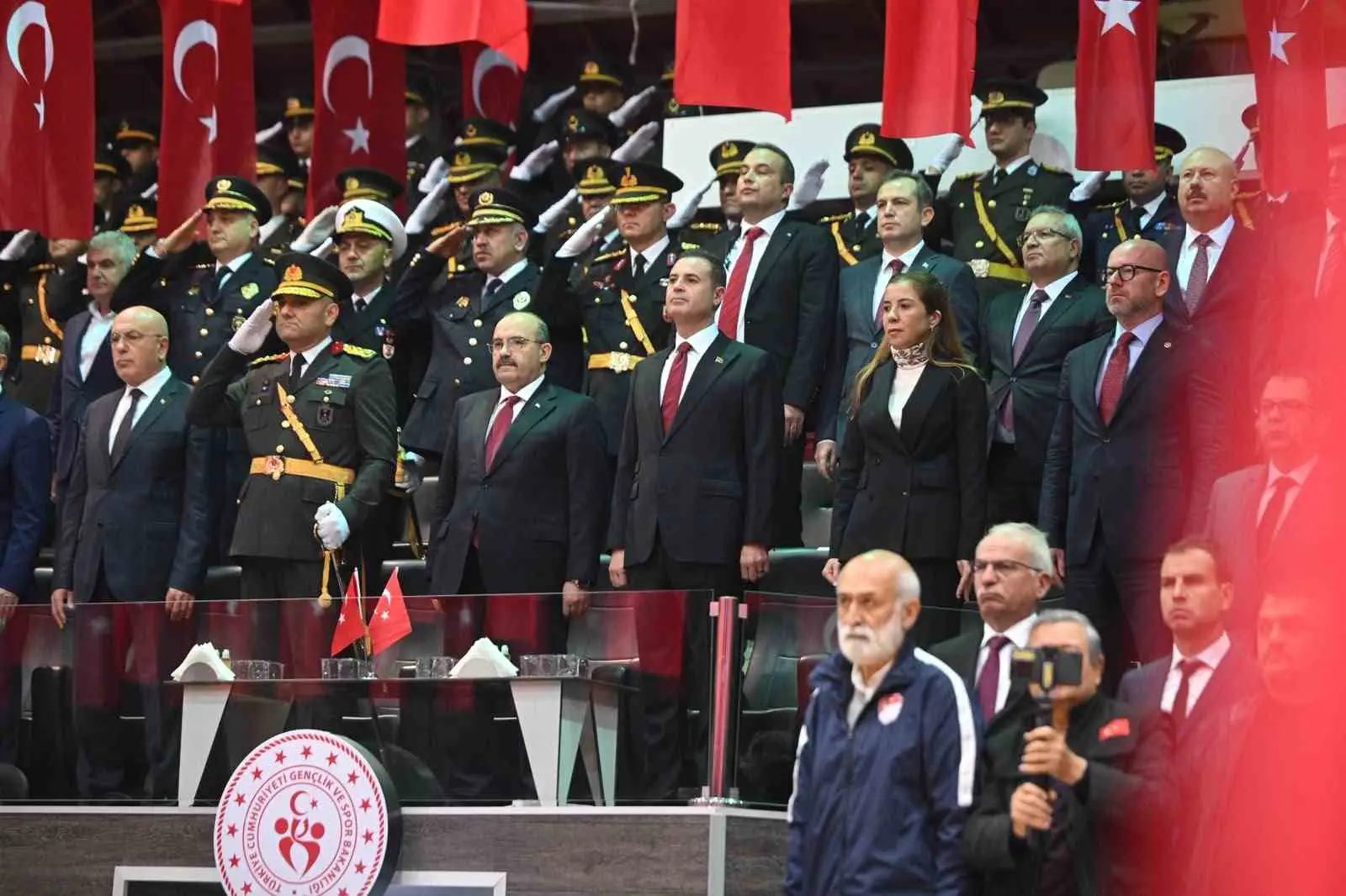BALIKESİR’DE 29 EKİM CUMHURİYET BAYRAMI COŞKUYLA KUTLANDI.