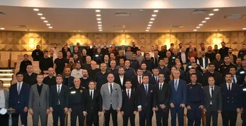 AYDIN CUMHURİYET BAŞSAVCISI UYGUR KAAN ARISOY BAŞKANLIĞINDA GERÇEKLEŞTİRİLEN TOPLANTIDA, ADLİ OLAYLARA MÜDAHALE SÜREÇLERİ İLE ADLİ MAKAMLAR VE KOLLUK BİRİMLERİ ARASINDAKİ KOORDİNASYON ELE ALINDI.