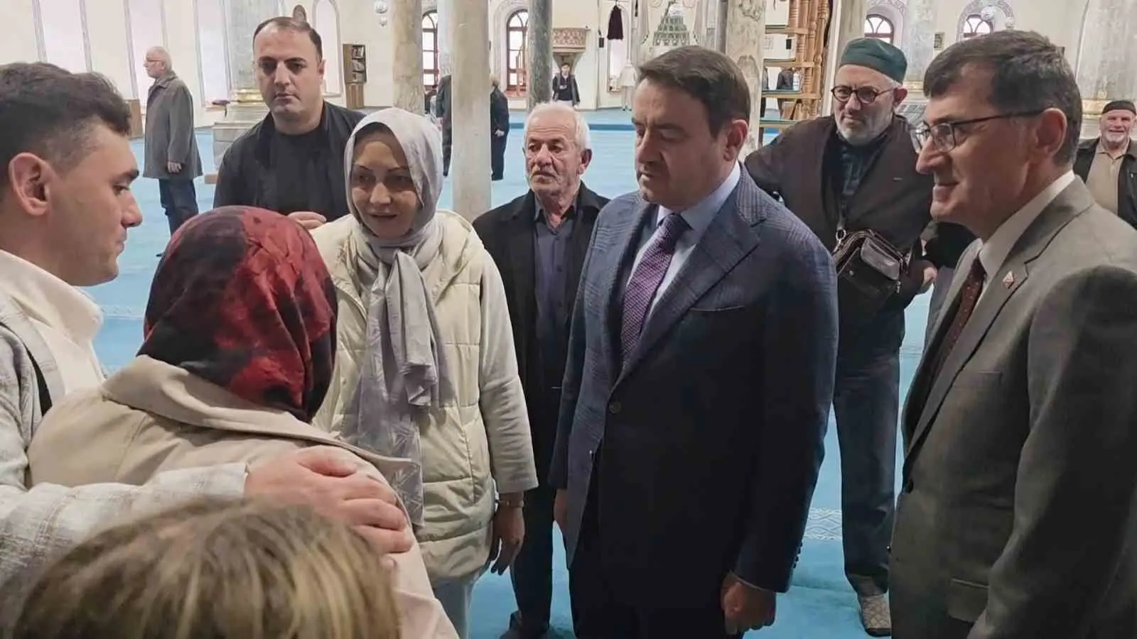 UNESCO YAŞAYAN İNSAN HAZİNESİ HAMZA ÜSTÜNKAYA, VEFATININ BİRİNCİ YILINDA DUALARLA ANILDI